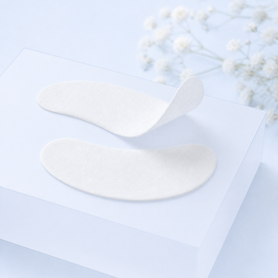Eyepads assimétricos de hidrogel Neicha em fotografia de estúdio