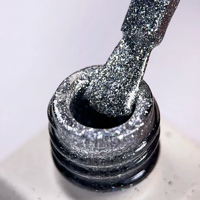 Verniz Gel December 2025 SUPERHUMANS - NailsOfTheDay