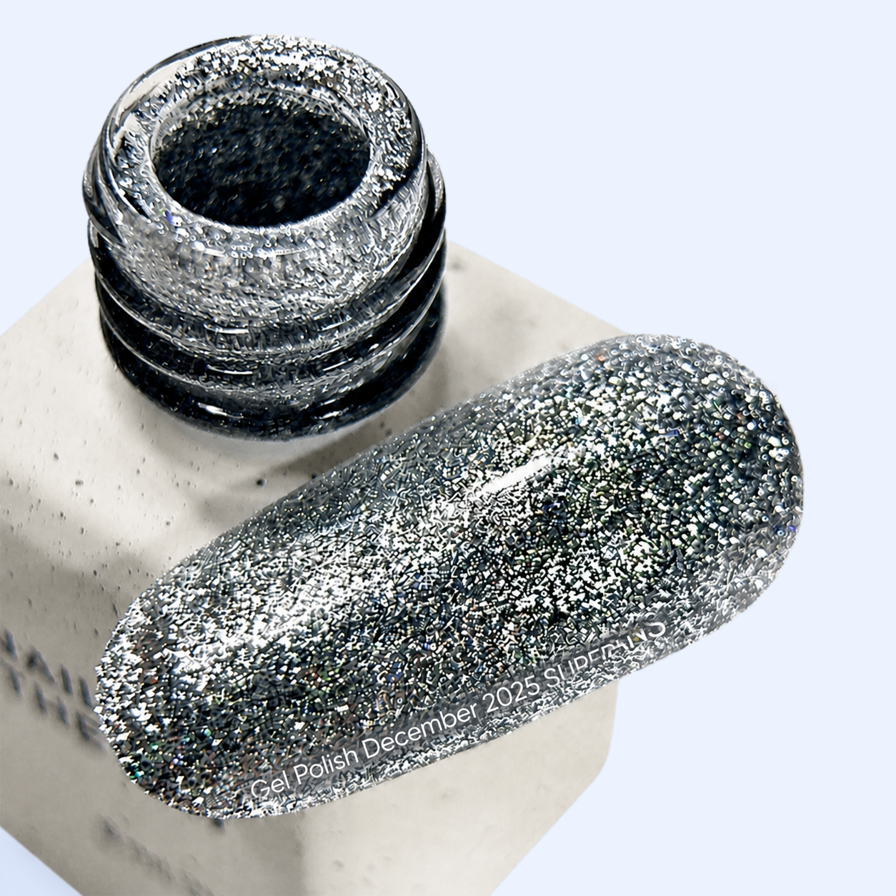 Verniz Gel December 2025 SUPERHUMANS - NailsOfTheDay
