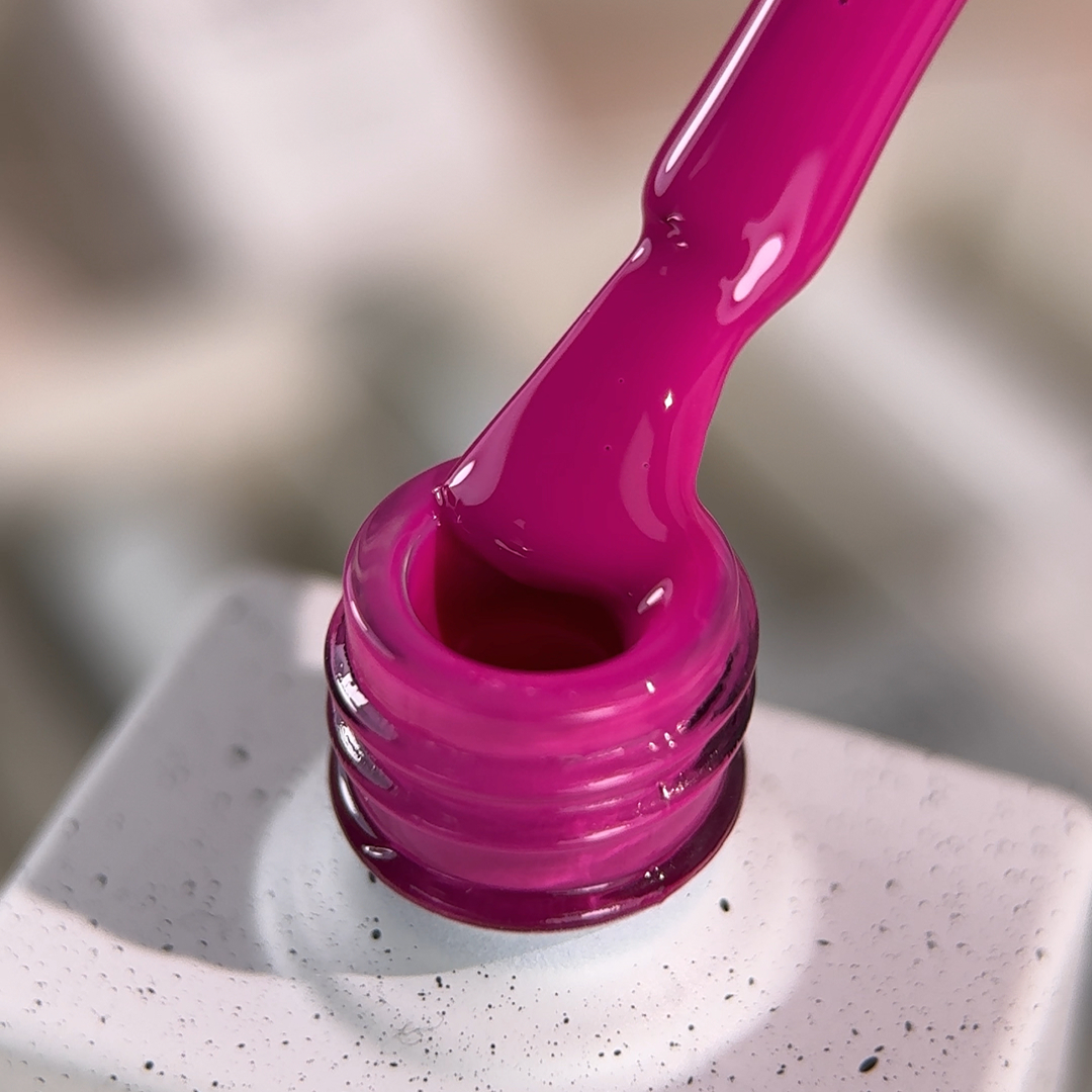 Verniz Gel Dragonfruit nº211 - NailsOfTheDay