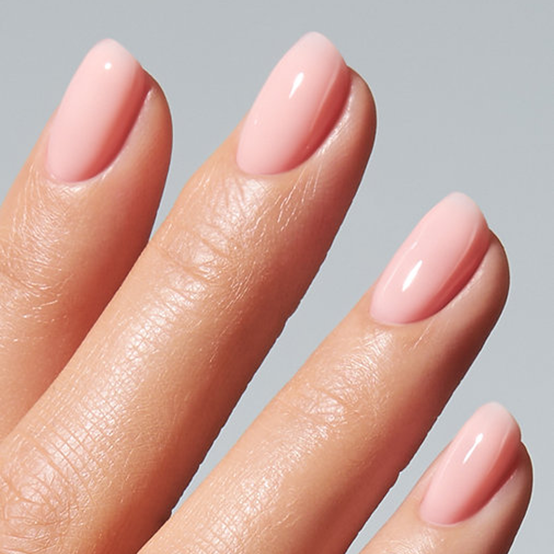 Resultado do American Creator Color Gel Disguise Collection A aplicado em unhas de acabamento brilhante
