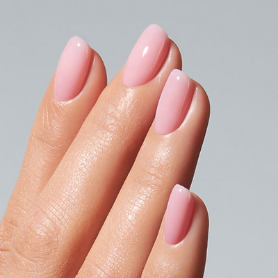 Resultado do American Creator Color Gel Disguise Collection F aplicado em unhas de acabamento brilhante