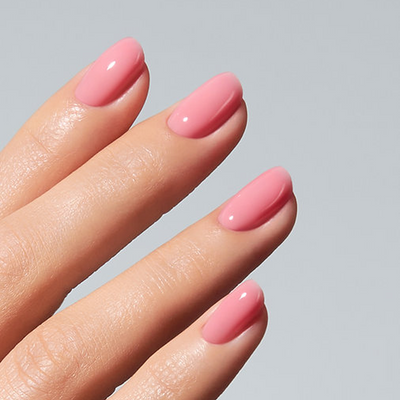 Resultado do American Creator Color Gel Disguise Collection G aplicado em unhas de acabamento brilhante