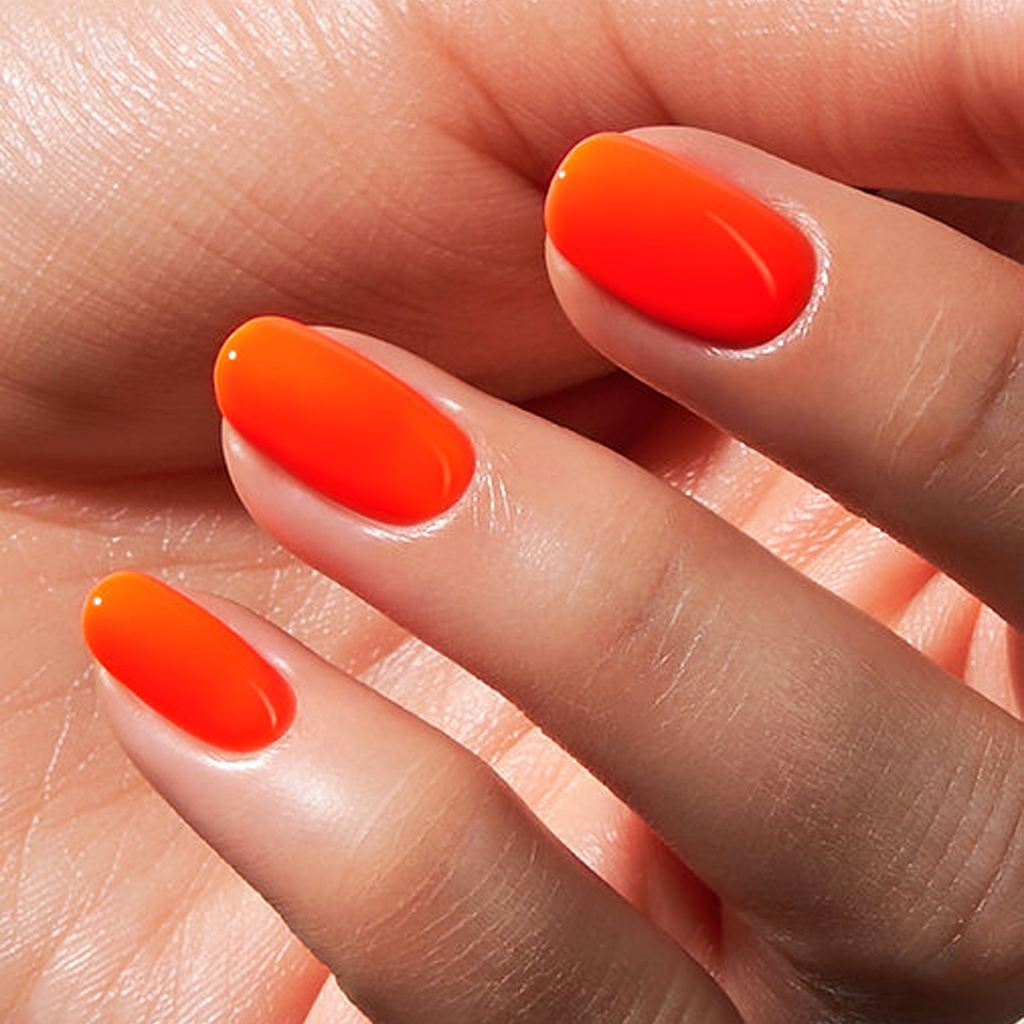 Resultado em unhas com Color Gel Appelsine American Creator laranja vibrante brilhante