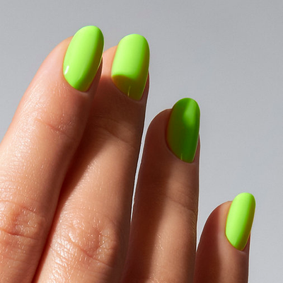 Unhas com Color Gel Canary American Creator amarelo lima neon brilhante