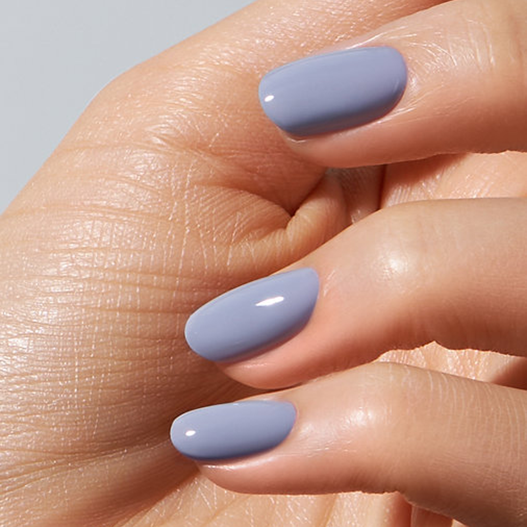 Unhas com Color Gel Glimmer American Creator azul lavanda acinzentado brilhante