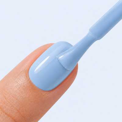 Aplicacao do Color Gel Mist American Creator azul pastel nevoa na unha