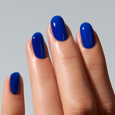 Unhas com Color Gel Profound American Creator azul royal intenso brilhante