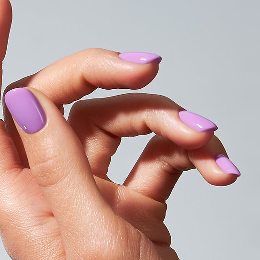 Unhas com Color Gel Timidity American Creator em tom lilas rosa violeta brilhante
