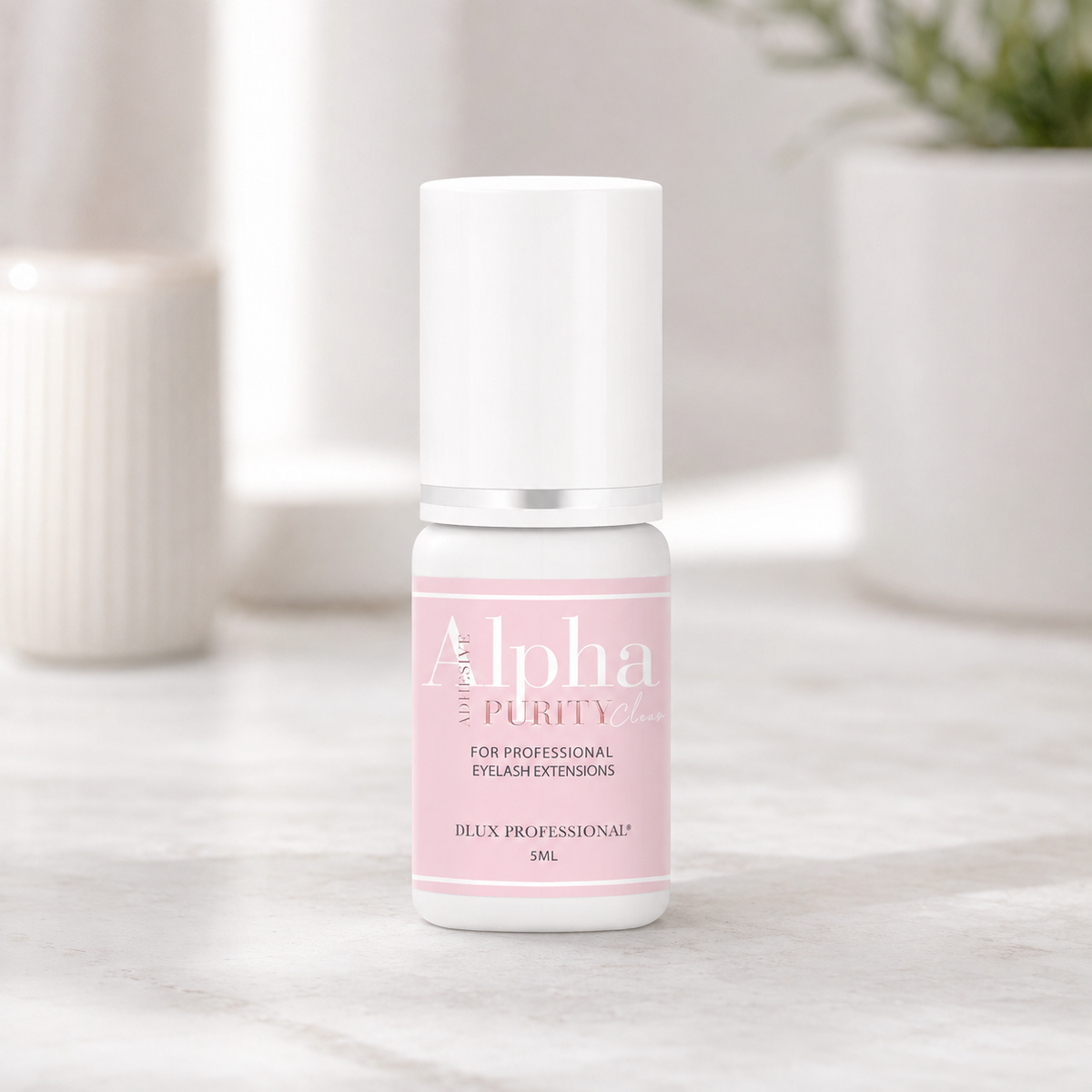 Cola Dlux Purity Alpha Clear de 5 ml em ambiente profissional