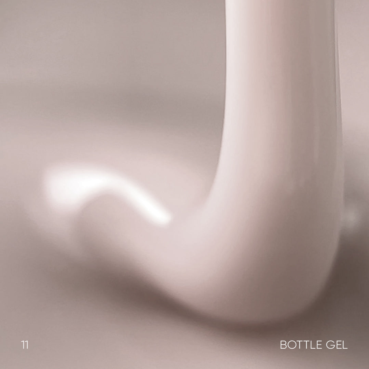 Macro da textura autonivelante do Bottle Gel 11 Nails Of The Day em tom nude rosa muito pálido