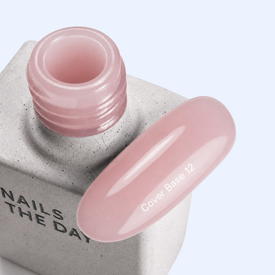 Cover Base 12 Nails Of The Day 10 ml em tom bege-rosa suave e atenuado