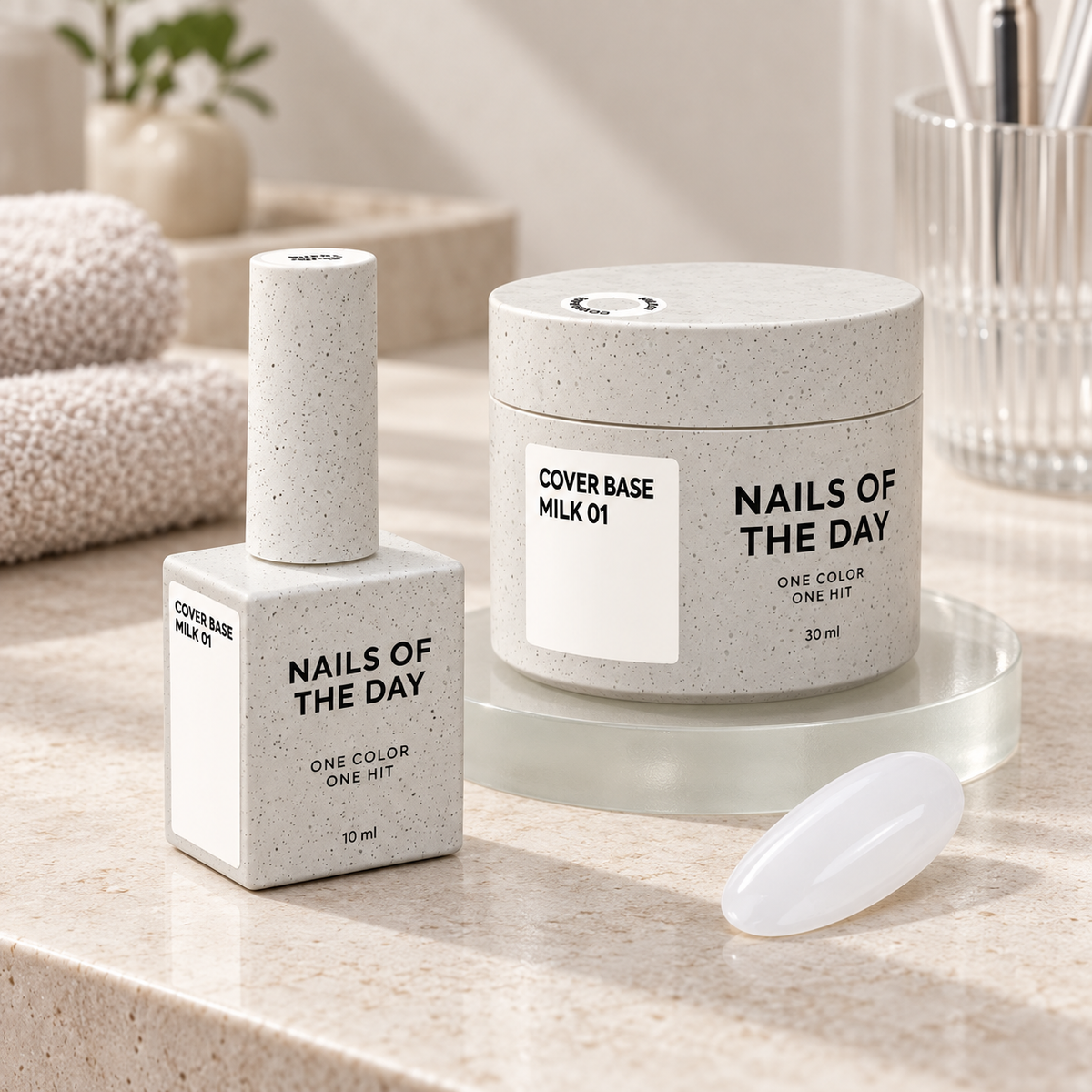 Cover Base Milk 01 Nails Of The Day nos formatos de 10 ml e 30 ml