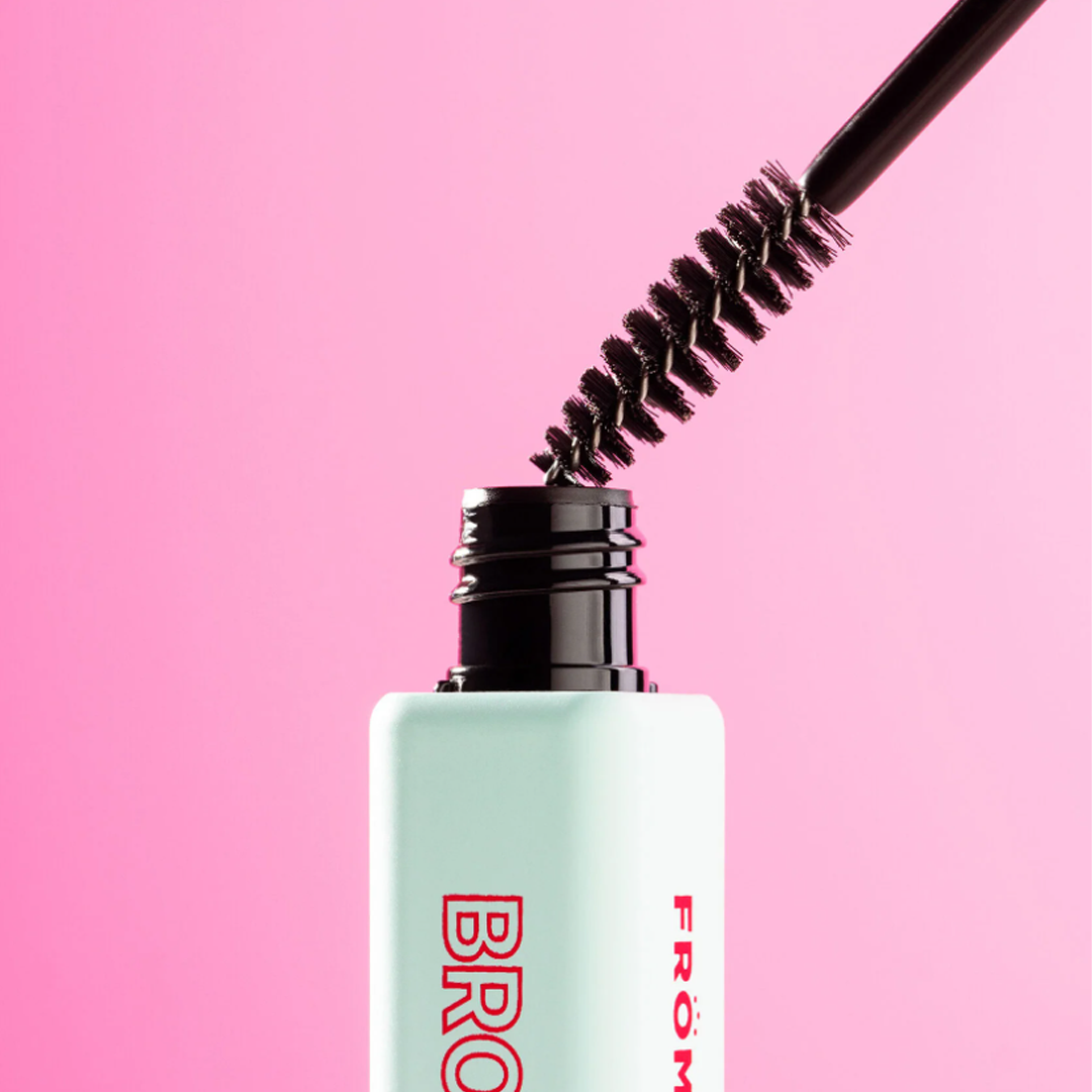 OKO Gel Fixador de Sobrancelhas Brow Fix — detalhe da escova aplicadora