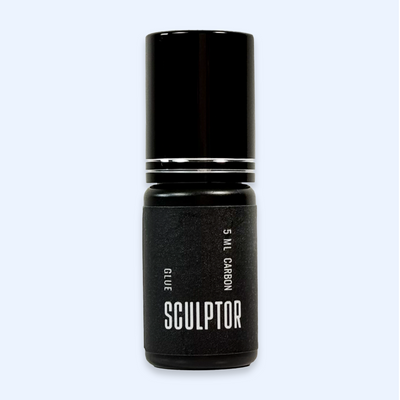 Cola Carbon Sculptor de 5 ml em vista frontal
