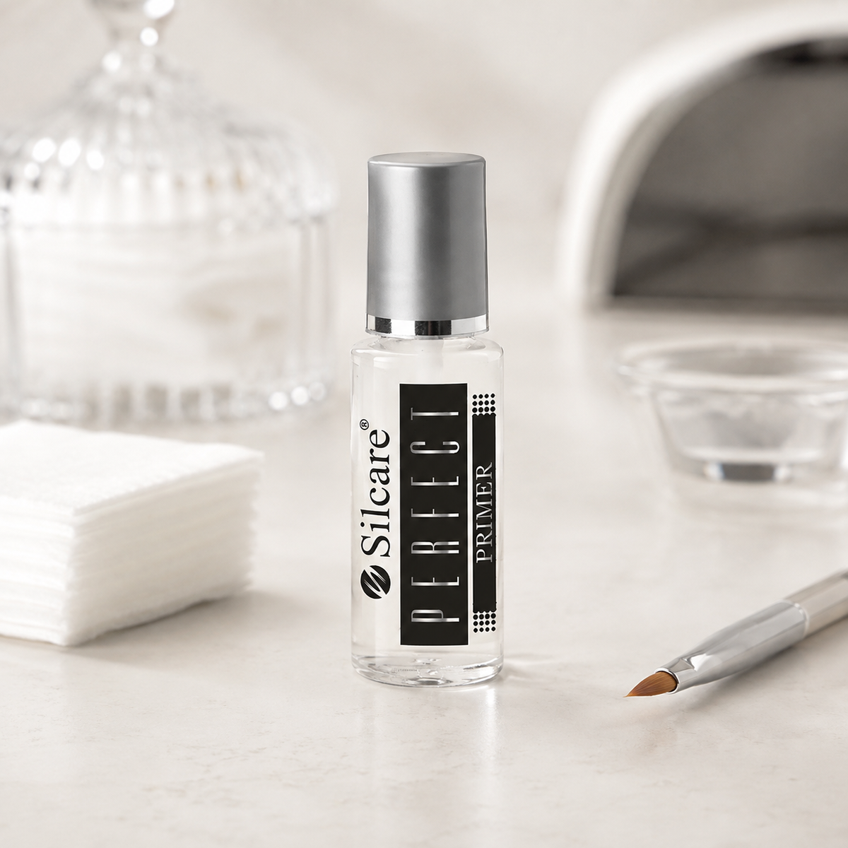Silcare Primer Perfect sem ácido 9 ml apresentado em cenário profissional