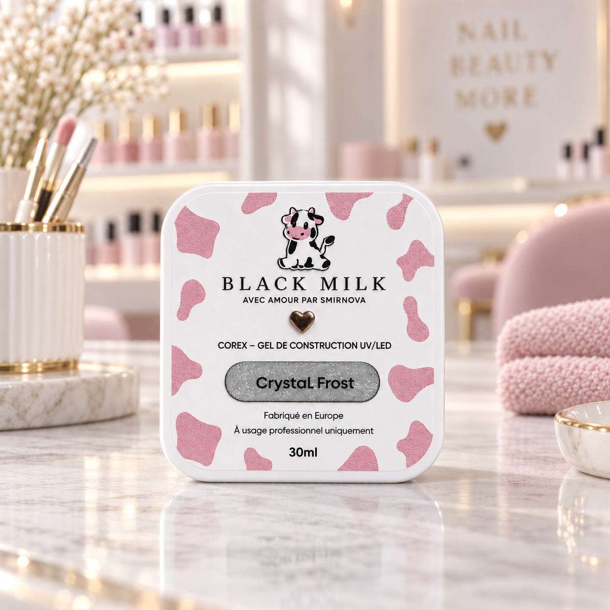 Gel Construtor Corex Crystal Frost Black Milk 30 ml - Smirnova - produto em ambiente de salão sem pessoas
